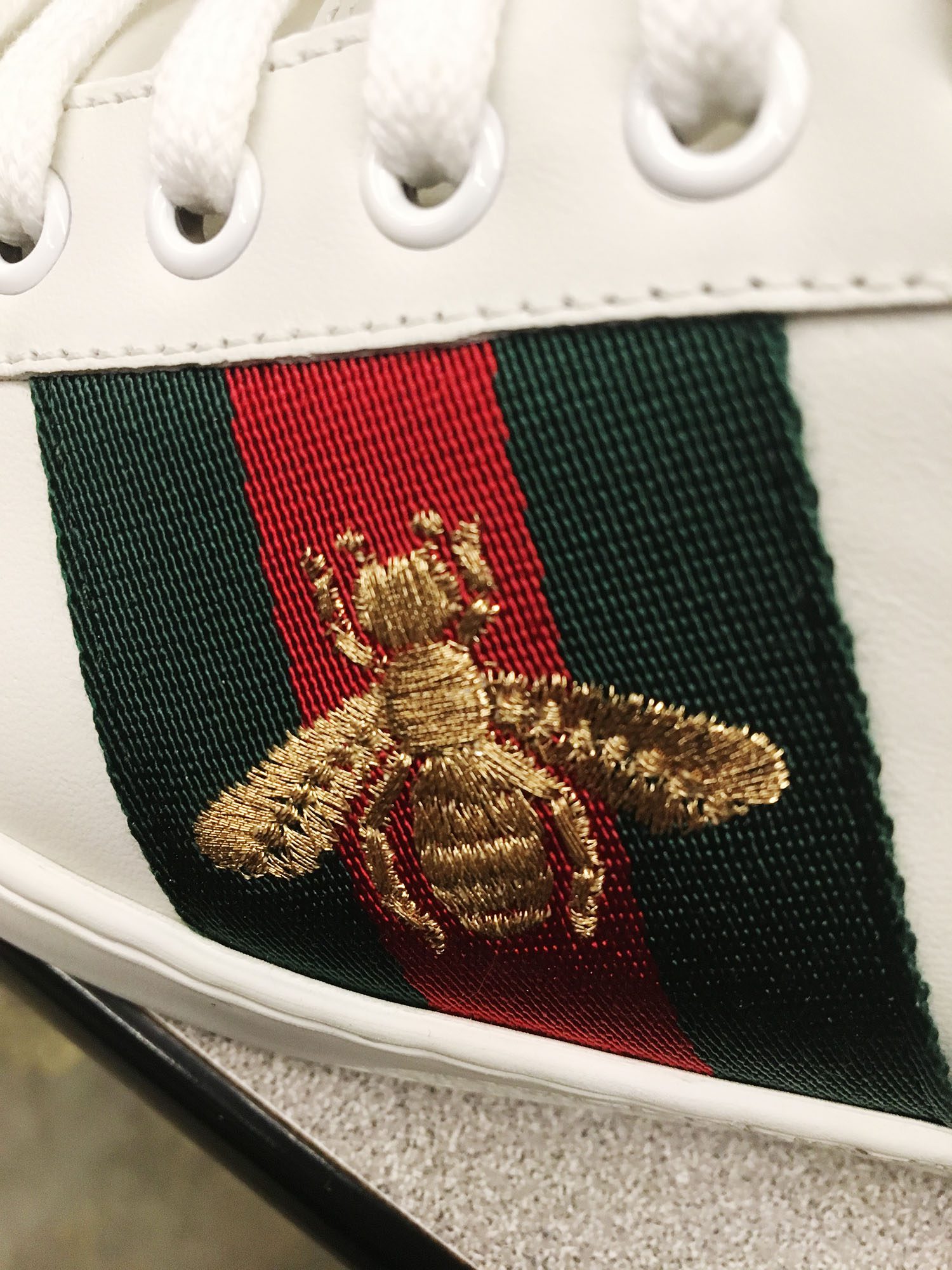 The Gucci Ace Bee Sneaker Review: To Buy Or Not To Buy? - EMPLOOM - Men ...